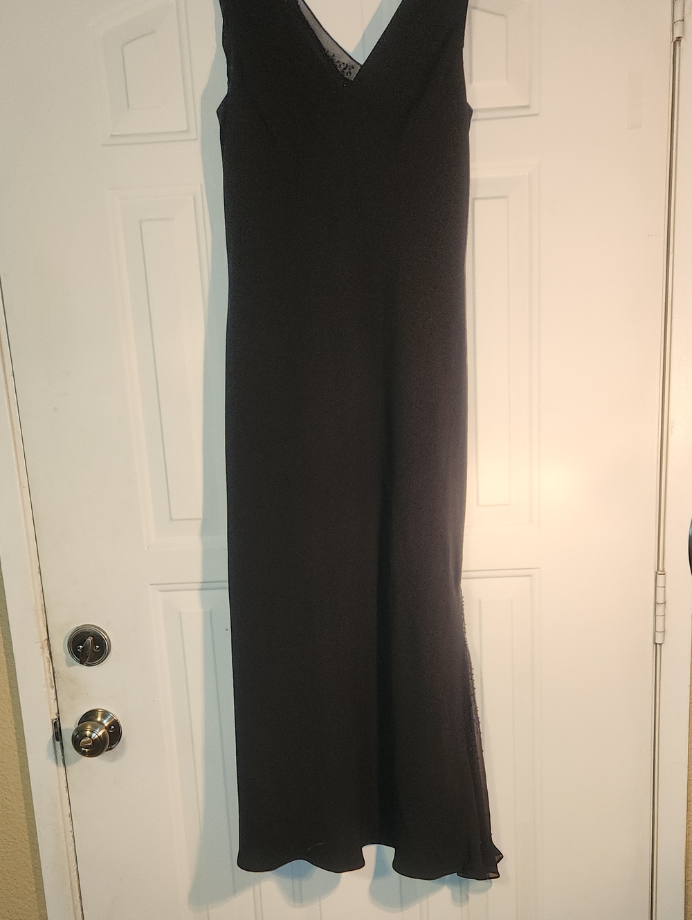 Jones New York Black V-Neck Midi Slip Dress